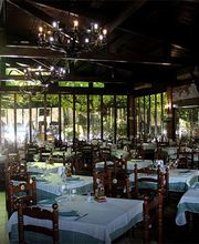 complejo-turistico-los-pinos-restaurante-04.jpg