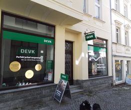 Agentur Außenansicht der DEVK Versicherung Schmölln