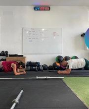 Monday Revolution imagen 2