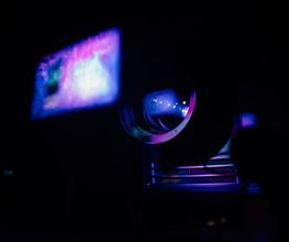 Hotel Kino Bar, Loge AG Bild 11