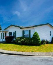 Foxfield Manufactured Home Community image 3