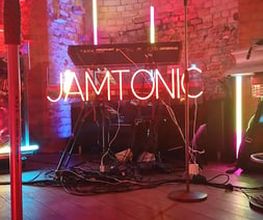Partylocation mit Livemusic - Jamtonic (Partyband / Coverband) | Künstler