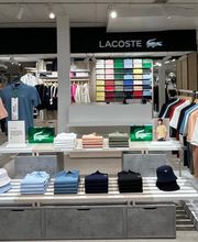 Lacoste Corner Manor Lausanne Bild 1