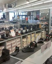 POLO Motorrad Store Dresden Gompitz Bild 2