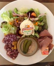 Hôtel Restaurant Le Terminus Des Pélerins image 12