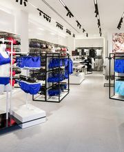 Calvin Klein Underwear Outlet immagine 3