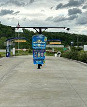 Thoroughbred Express Auto Wash image 1