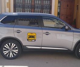 Taxi_en_la_Roda1.jpeg