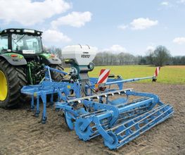 Agrartechnik - VENTO Pneumatikstreuer bis 12 m Arbeitsbreite