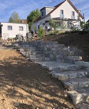 Treppe aus Kirchheimer Muschelkalk