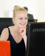 Ströer Online Marketing Kollegen am Arbeitsplatz
