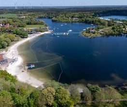 Wohnmobilpark am Badesee Aurich Bild 2
