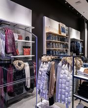 Calvin Klein Outlet immagine 3