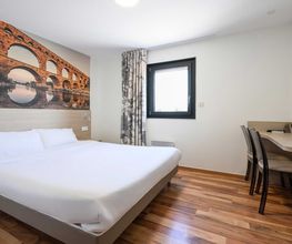 B&B HOTEL Bollène image 1