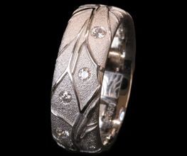 RetinaDesign Goldschmiede für Eheringe und Schmuck Bild 5