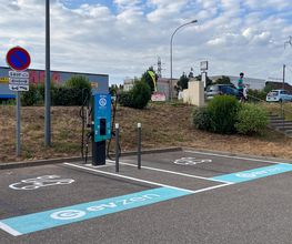 EVzen station de recharge image 1