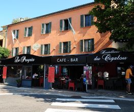 Le Café du Progrès Bormes-les-Mimosas