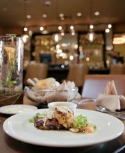 Louie's Steakhouse image 10