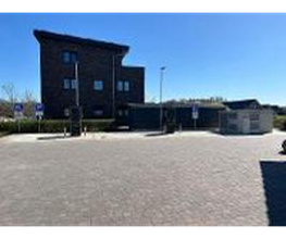 EWE Go HOCHTIEF Ladepartner-Ladestation Bild 2