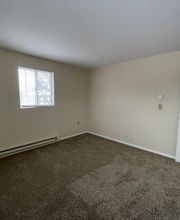 Highland Estates Apartments - A Red Oak Apartment Homes Community image 15