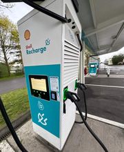 Shell Recharge Charging Station Bild 1
