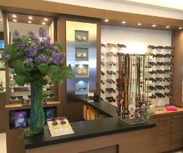 Fouchault l'Opticien : Montures originales et marques exclusives Bild 11