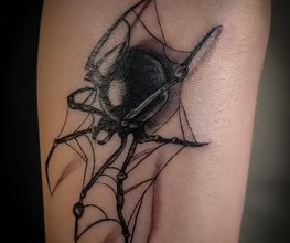 Kush Ink Tattoo & Piercing Bild 2