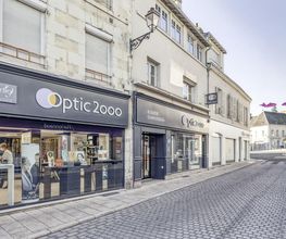 Optic 2000 image 2