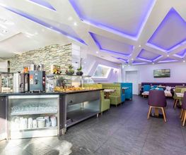 DIVAN Café