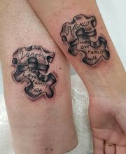 Doublepoint Tattoo & Piercing Bild 17