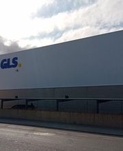 Delegación 80 de GLS en Viladecans, encargada de la distribución y el reparto de paquetes en distintos puntos de la provincia de Barcelona