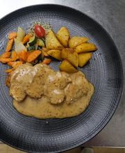 Le Plan B Café-Resto Bild 12