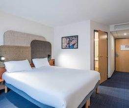 B&B HOTEL Rodez Bourran image 1