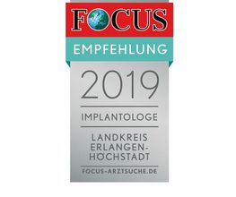 Zahnarzt Stefan Bieger wurde mit dem Siegel FOCUS EMPFEHLUNG 2019 für IMPLANTOLOGIE ausgezeichnet