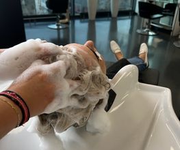 DIE FRISEURE - Breuninger Stuttgart Bild 7