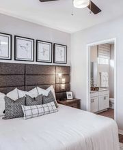 Yardly Monroe image 5