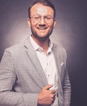 ERGO Versicherung Matthäus Aniol Bild 1