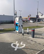 Shell Recharge Charging Station Bild 1