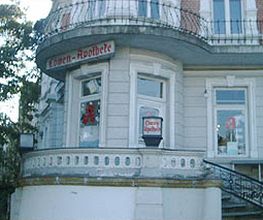 Aussenansicht der Löwen-Apotheke