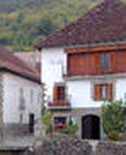 hostal-orialde-exterior-01-min.jpg