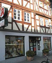 Aussenansicht der Apotheke am Hospital