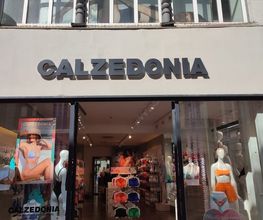 Calzedonia image 1