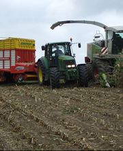 Freudiger Lohnunternehmen Bild 8