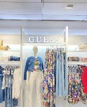 GUESS imagen 4