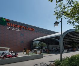 MANOR Schönbühl Bild 1