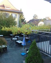 unsere schöne Gartenterrasse