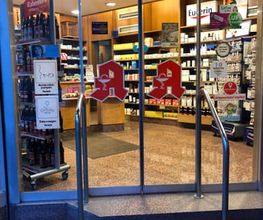 Aussenansicht der Linden-Apotheke