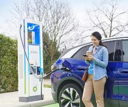 bp pulse Charging Station image 8