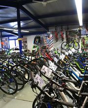 Bike Oase, E-Bikes, Motorräder, Velos, Powerprodukte,
Ab Lager, Lieferbar, Bike, Velos, Mofa, Roller, Motorrad