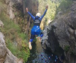 canyoning málaga, barranquismo marbella, descenso de barranco costa del sol, canyon activity marbella, canyoning benahavis, marbella activities, things to do marbella, things to do malaga.